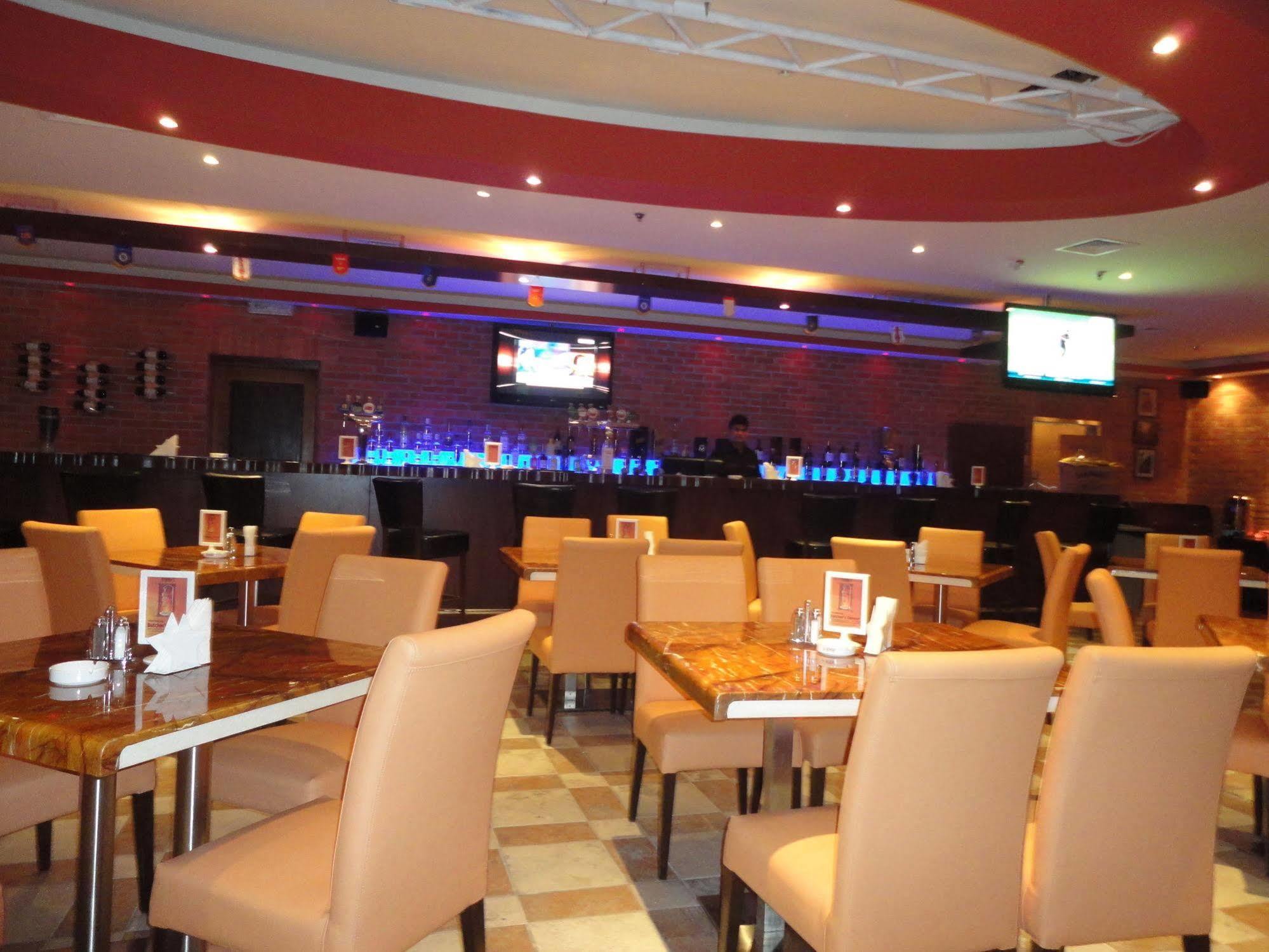 Fortune Plaza Hotel, Airport Hotel