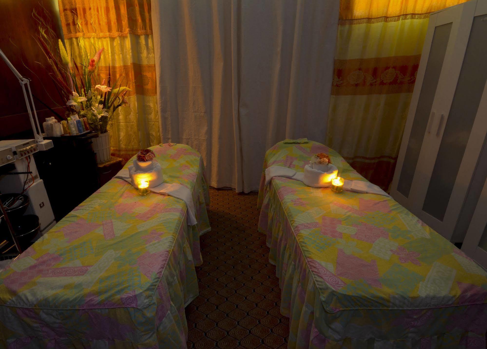 Grand Midwest Express Apartahotel Dubái