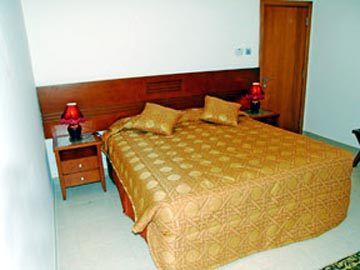 Hotel Rose Garden Apartments, Mankhool 3*