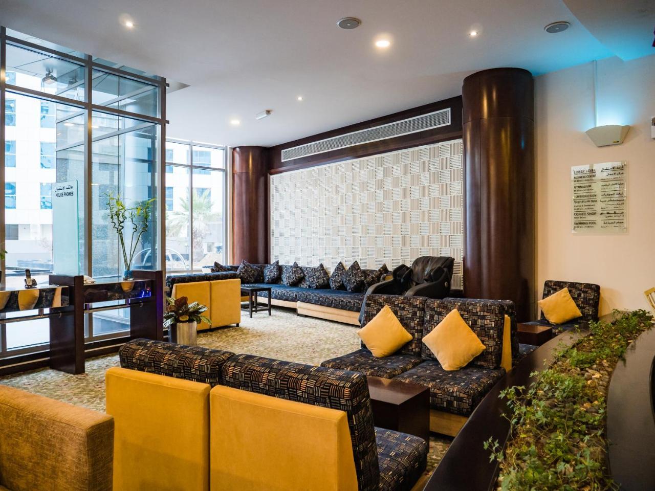 Lägenhetshotell Signature And 4*
