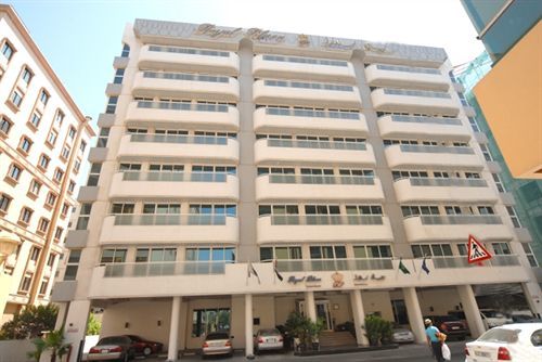 Royal Plaza Apartahotel