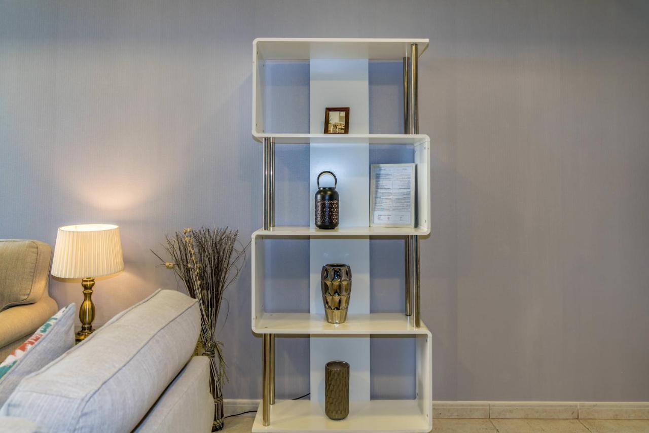 Yanjoon Homes - Princess Tower Appartement *