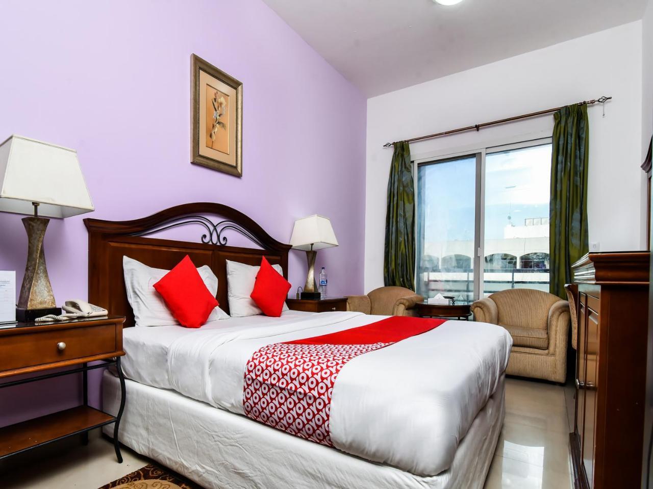 Oyo 138 Empire Hotel