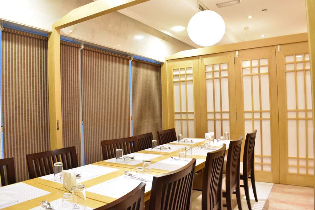 Golden Tulip Media Hotell Dubai