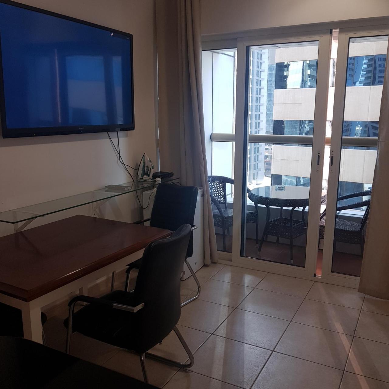 Auberge de jeunesse Ladies House On Marina Dubaï