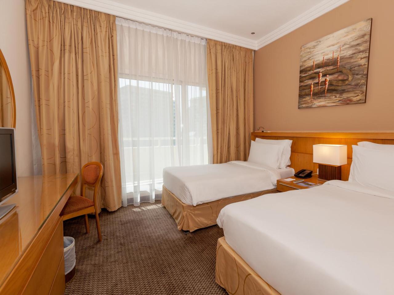 Aparthotel Flora Park Deluxe 4*