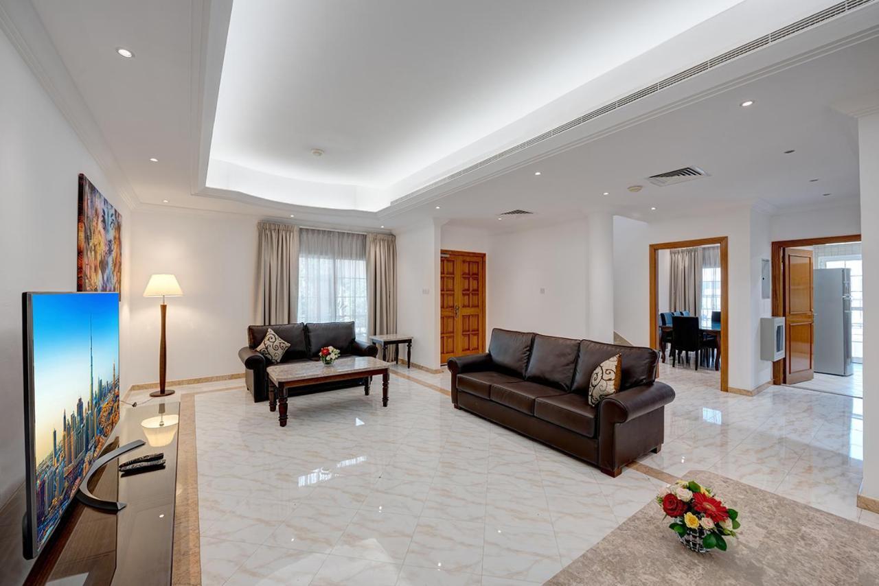 J5 Four Bedroom In Mirdif * Dubaï