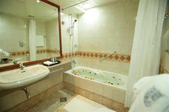 Belvedere Court Deluxe 4*
