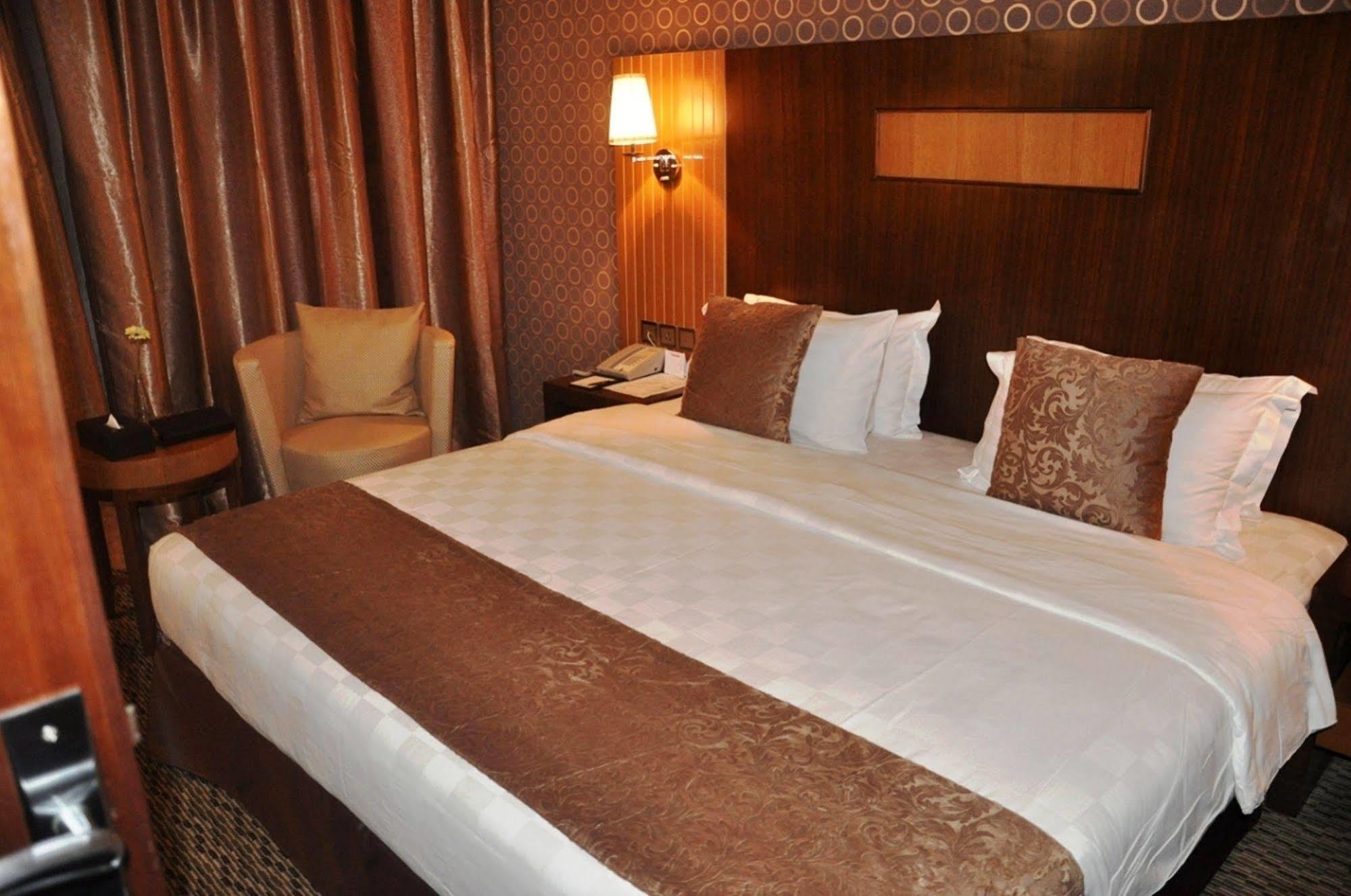 Hotel Fortune Plaza Hotel, Airport Dubái