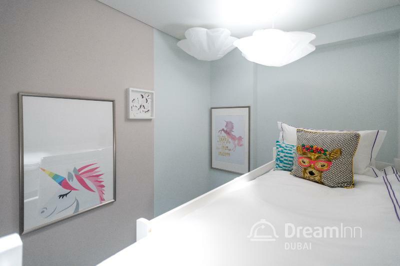 Hotel Dream - Walk