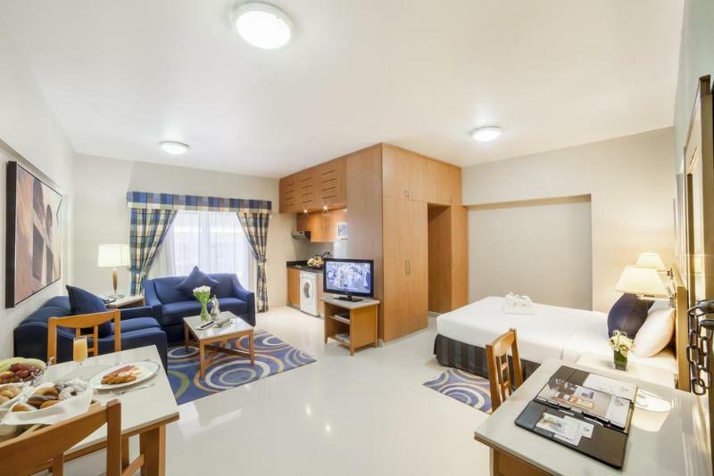 Golden Sands 10 Hotel