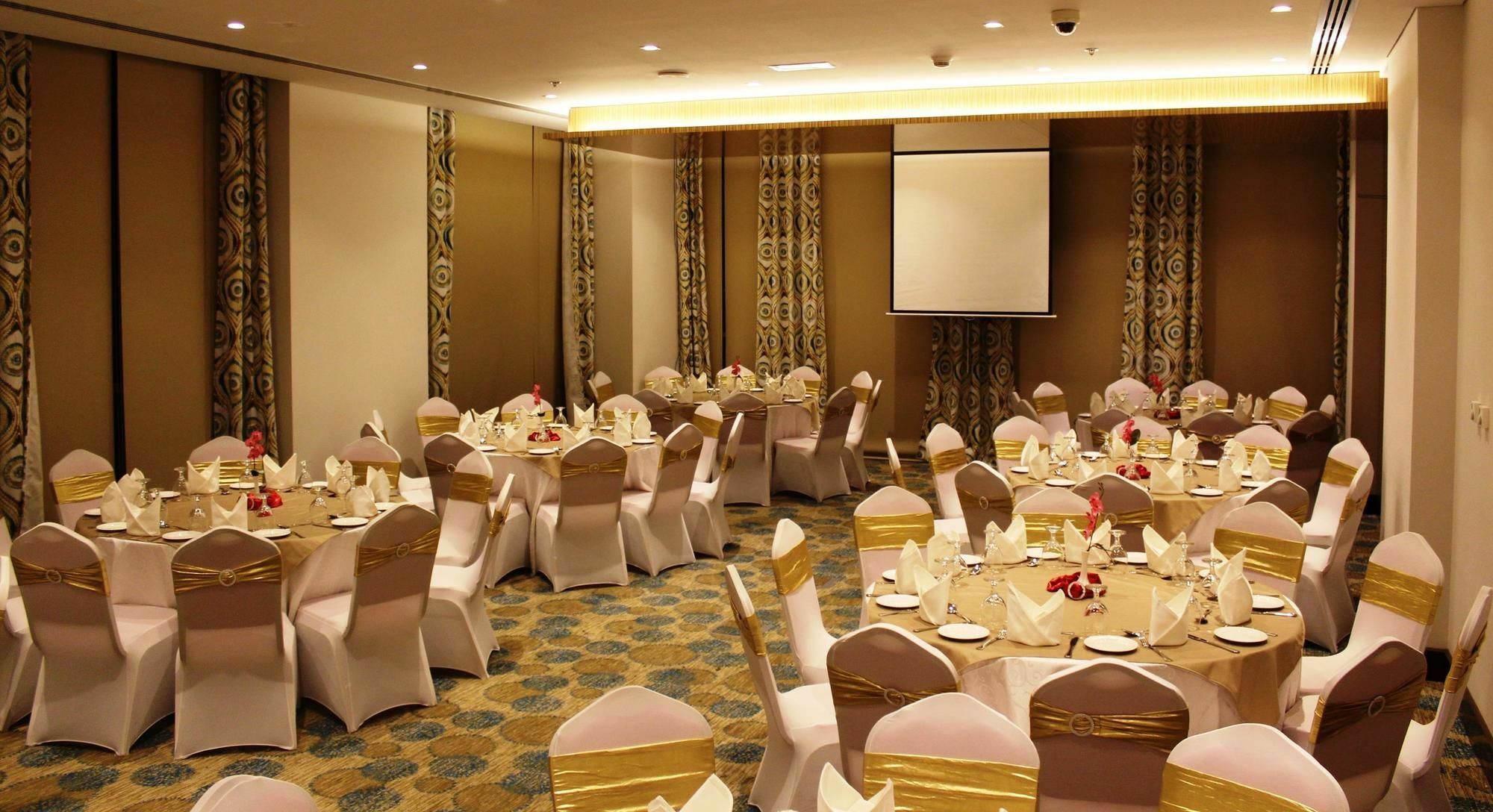 Hotel Western Pearl Creek 4*