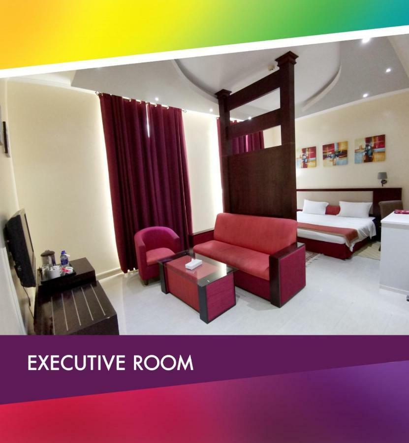 Rainbow Hotel Dubai