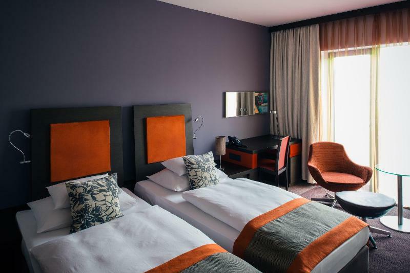 Halo Hotel