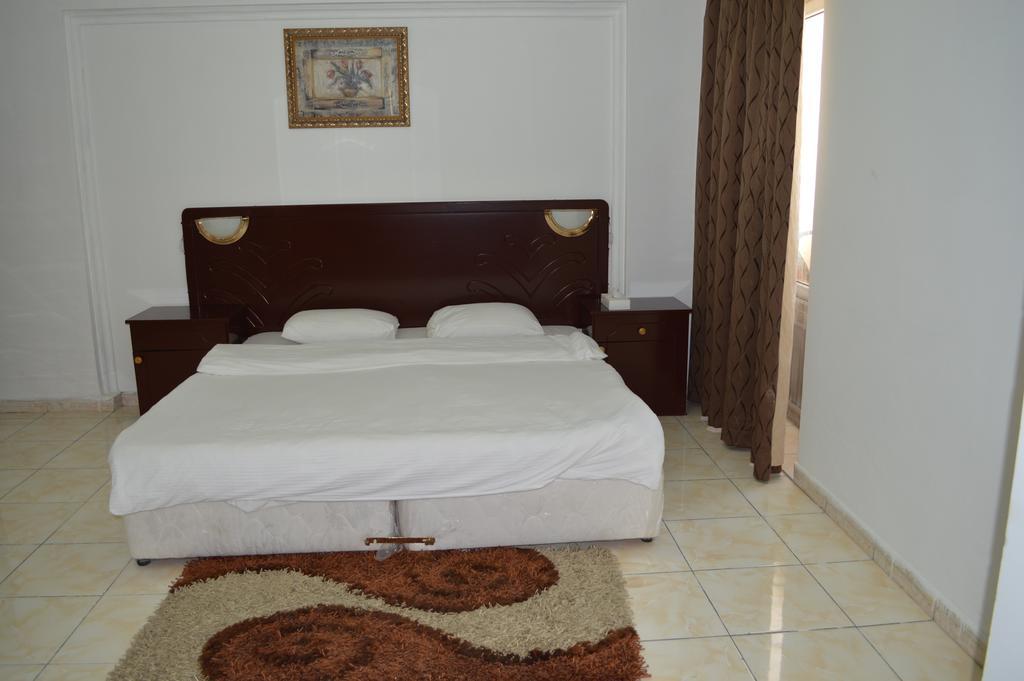 Shangrila Hotell *