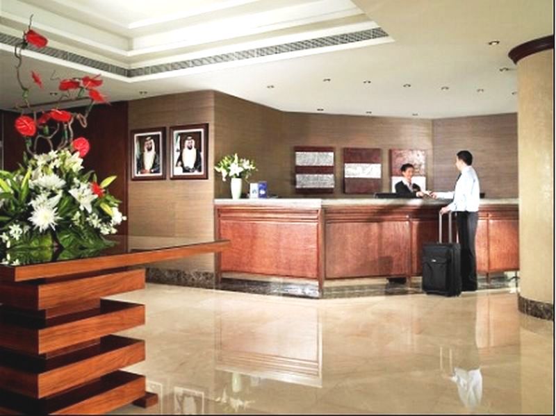 Jumeira Rotana - Hotel