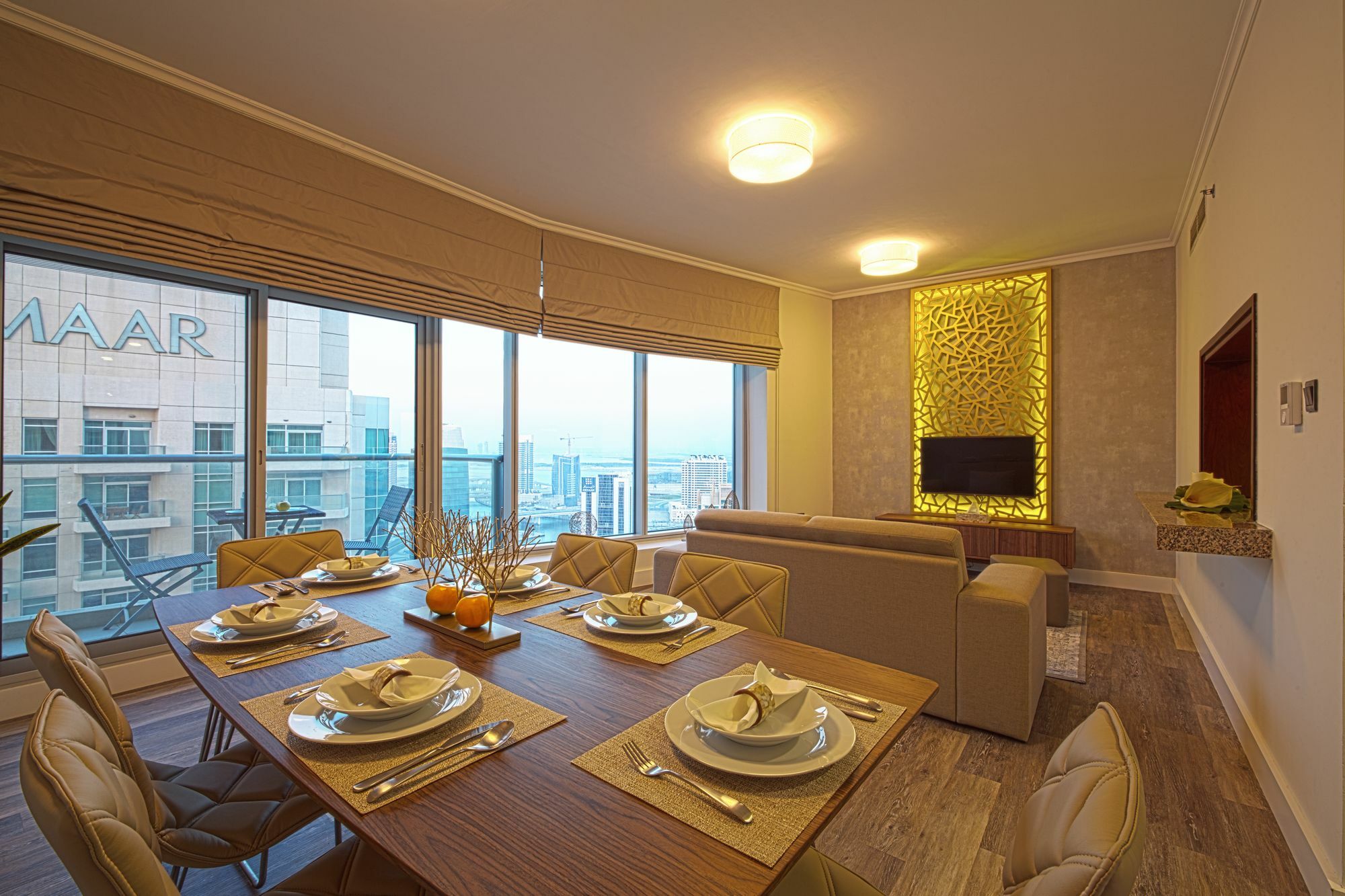 Boutique Living - Burj Views Downtown Apartemen