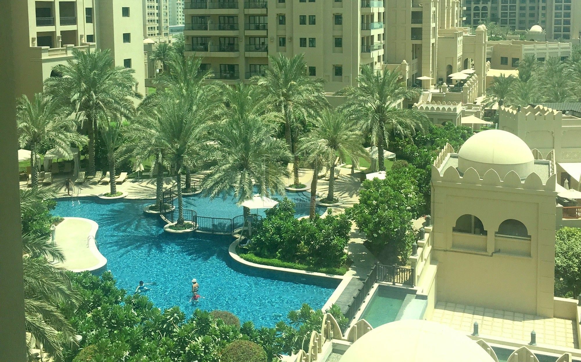 Maisonprive - Fairmont South