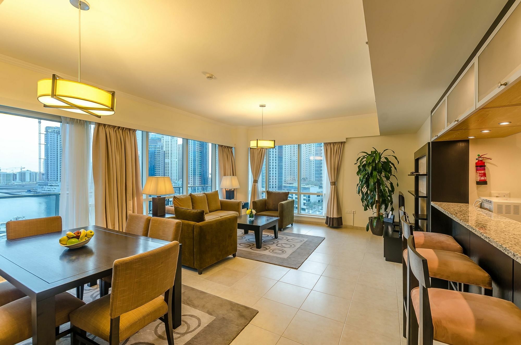 Nuran Marina Lägenhetshotell 4*