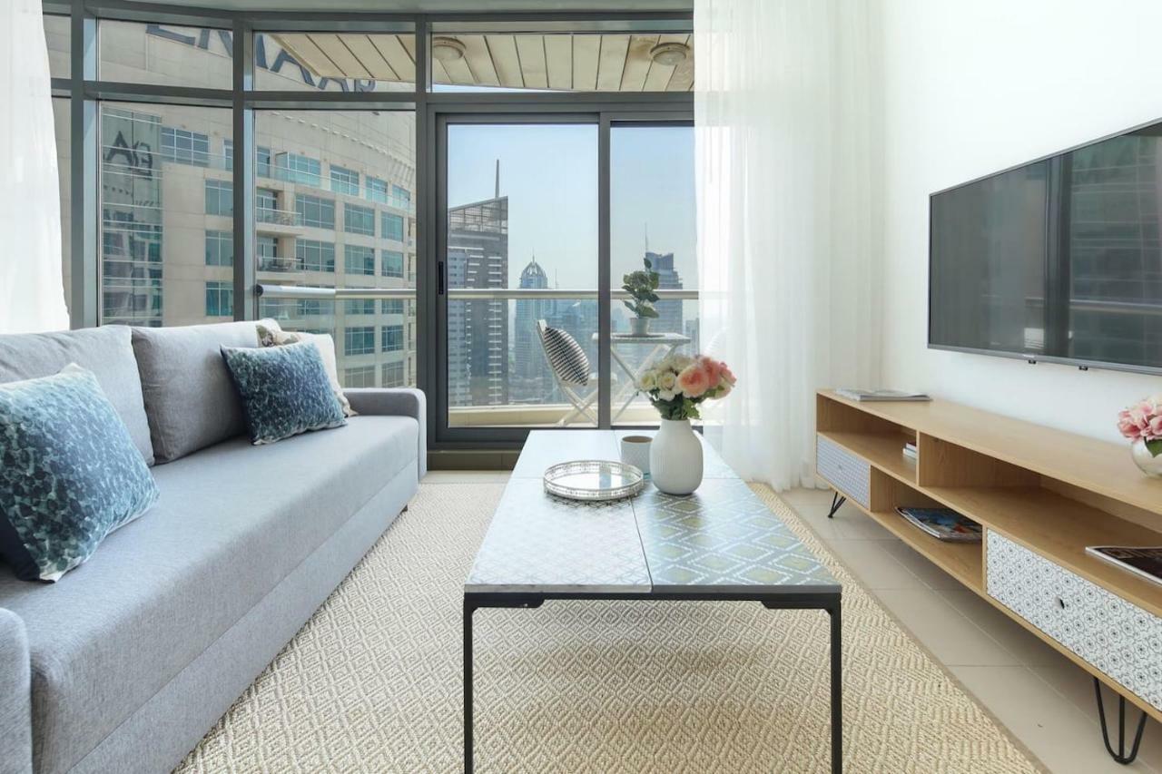 Frank Porter - Park Island Fairfield Apartment