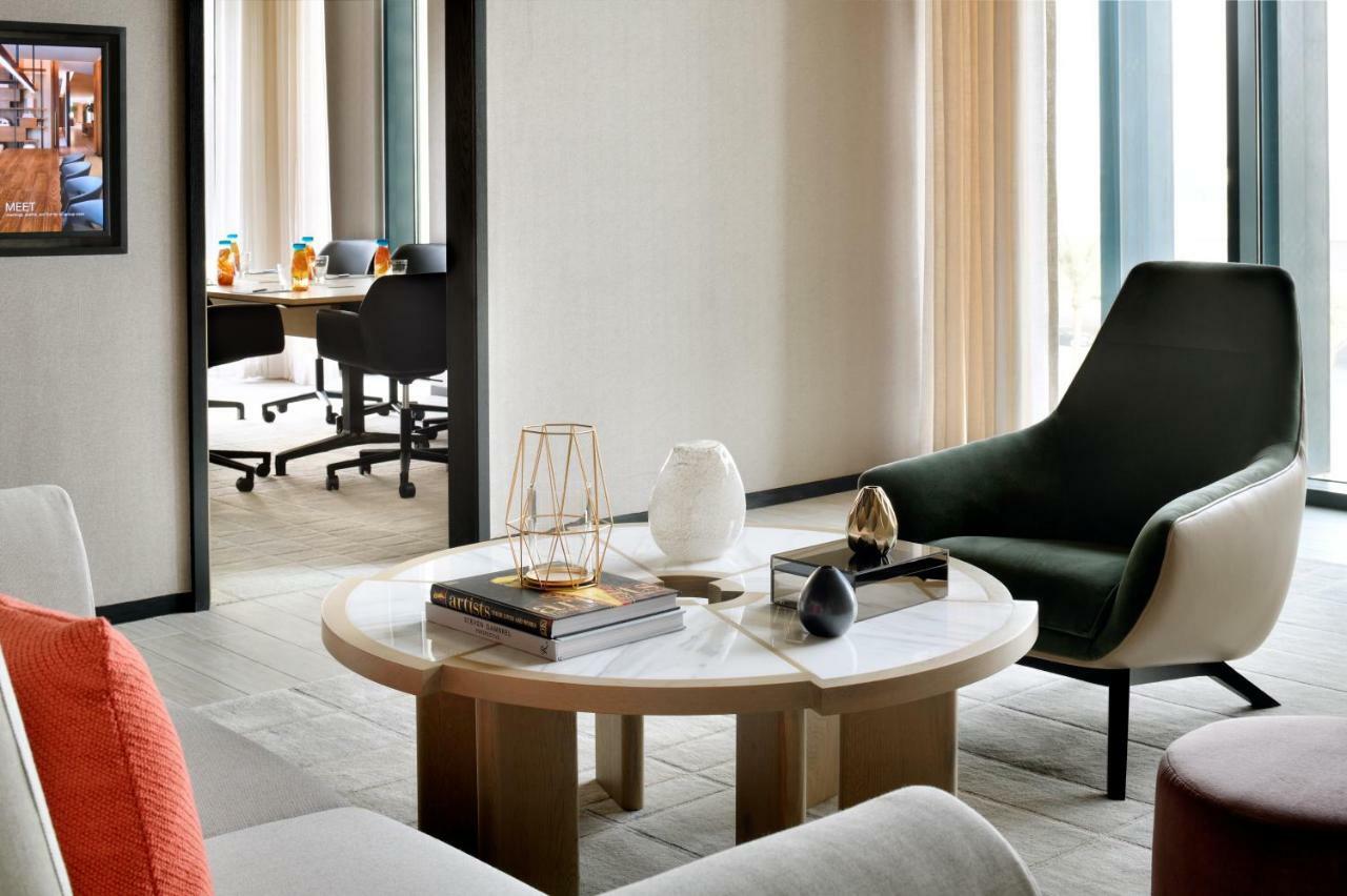 Hotel Vida Emirates Hills 4*