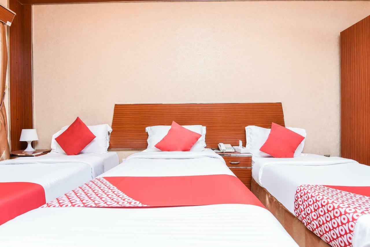 Hotel Oyo 180 Evin