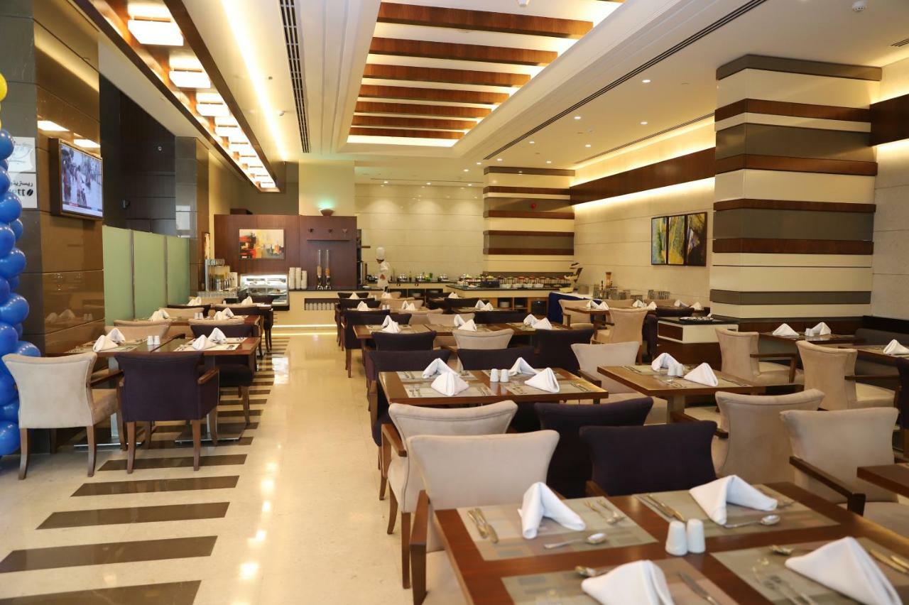Golden Tulip Media 4*