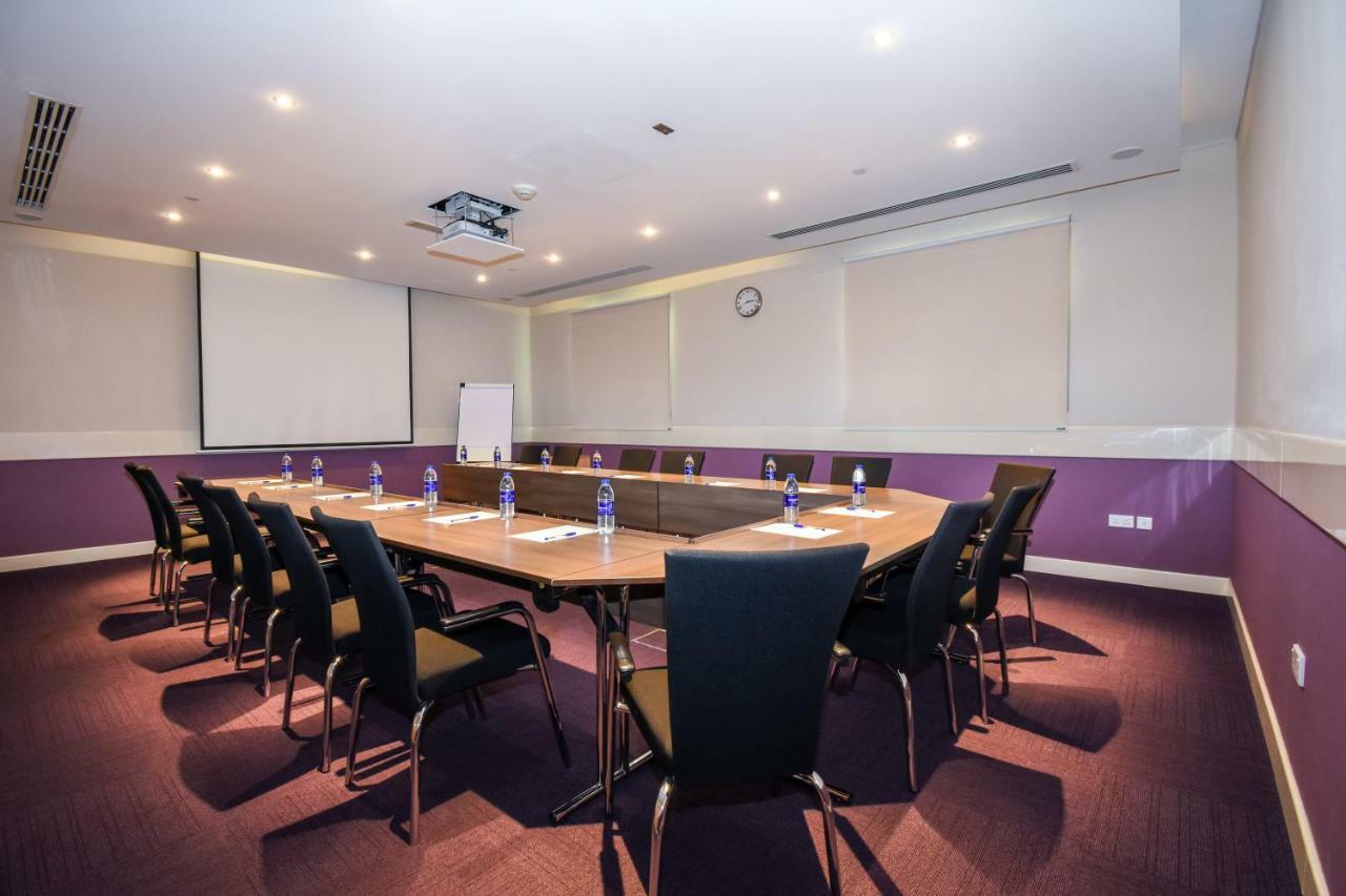 Premier Investments Park 3* Dubái