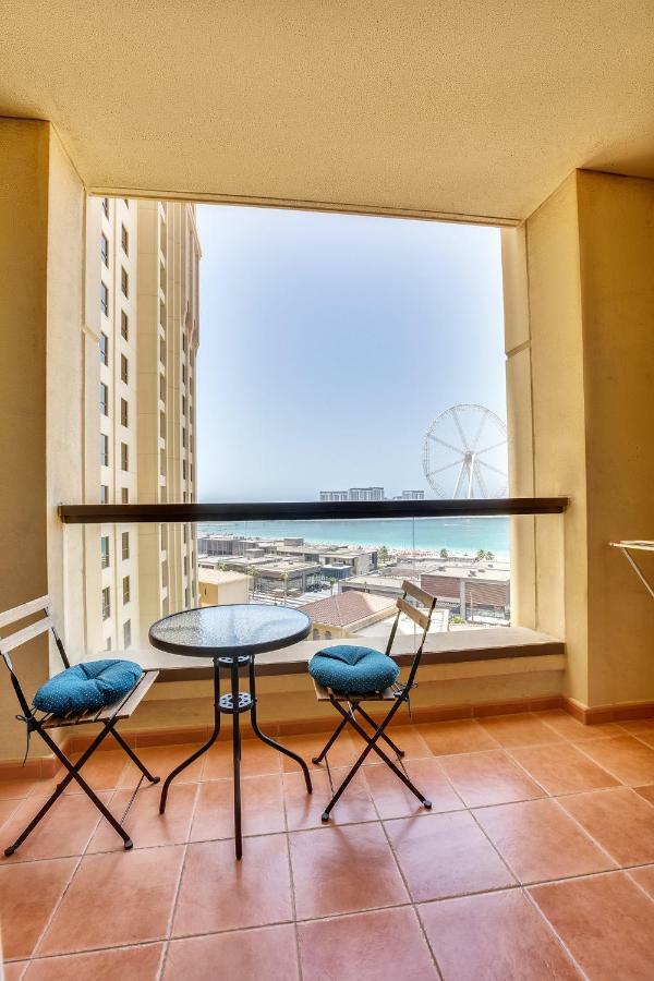 Lägenhet Spacious Sea View At The Jbr *