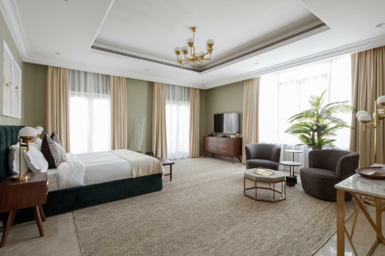 Fantastay With Private Beach - Palm Jumeirah Villa