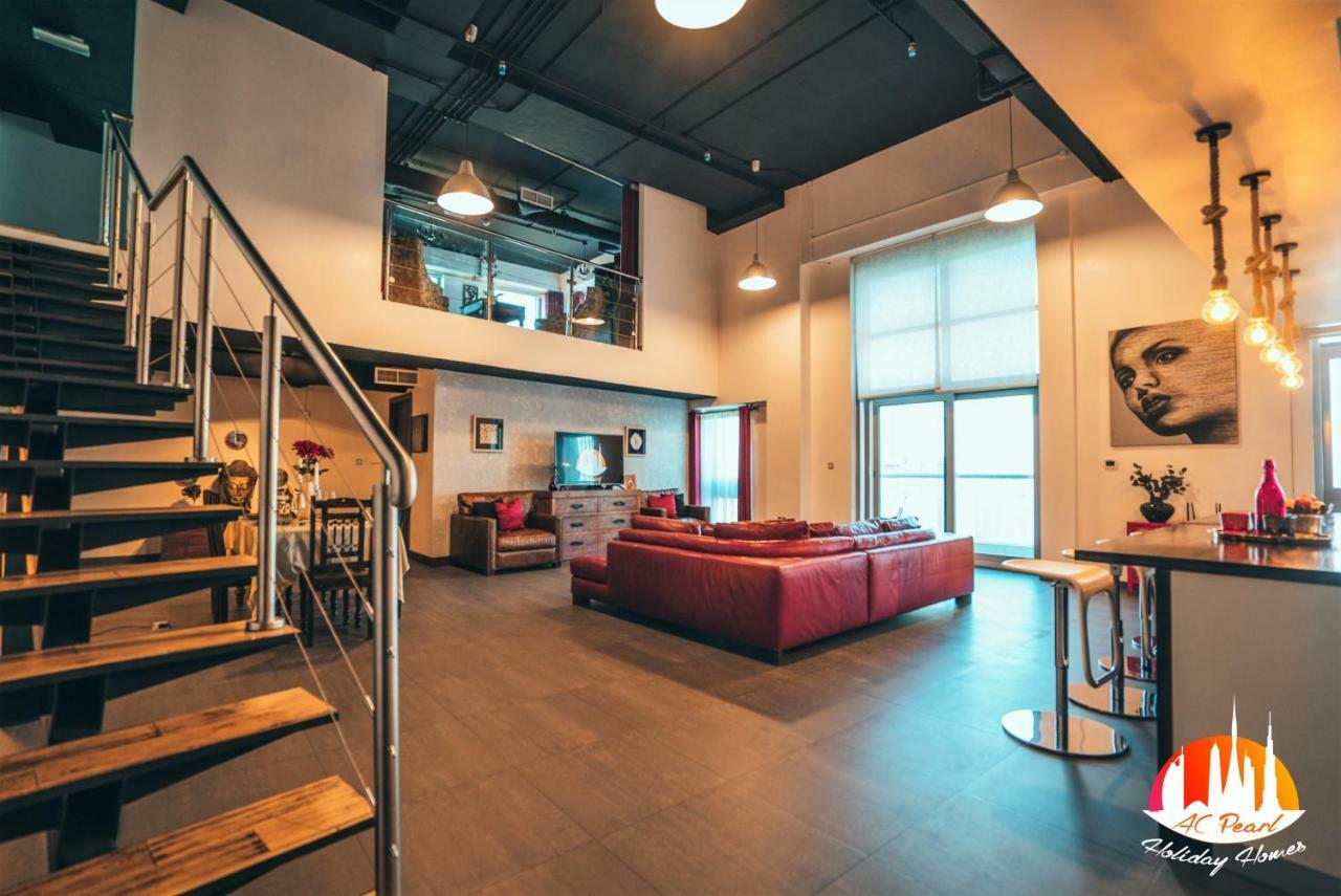 Appartement A C Pearl Holiday Homes - The Loft With Burj Khalifa View Dubai