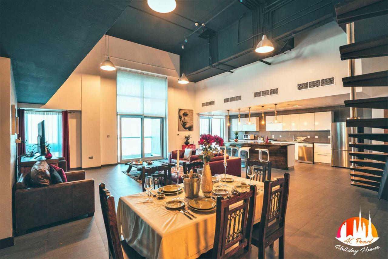Appartement A C Pearl Holiday Homes - The Loft With Burj Khalifa View Dubai