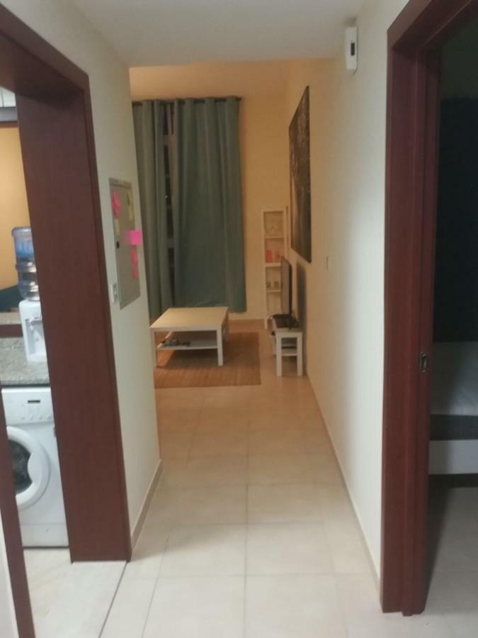 Qasr Sabah - Close To Jumeirah Golf Estates Apartment
