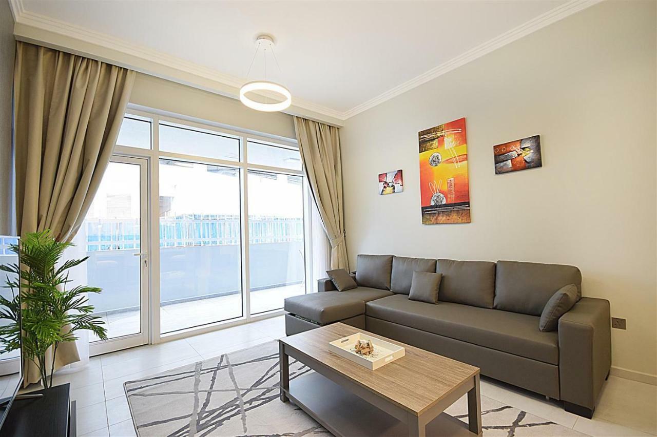 Keyhost - Spacious 1br With Parking Near Five In Jvc - - Kg10 * Dubai