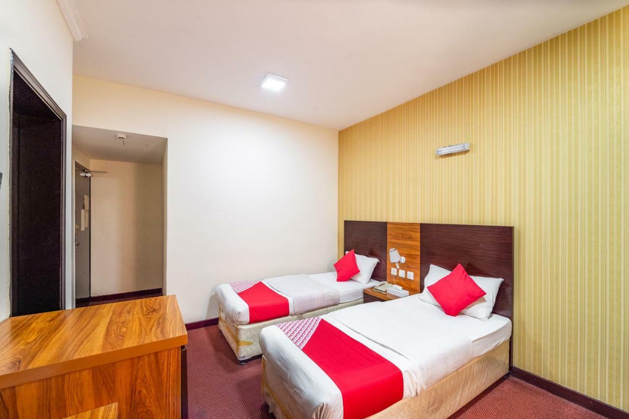 Central Paris Hotel, Baniyas Square Hotel
