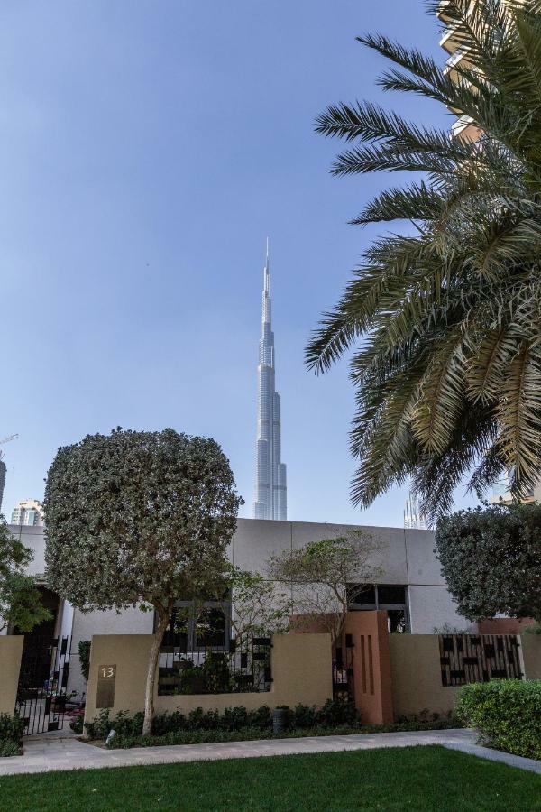 Quintessential Quarters - Ultra-modern And Spacious Aparment Dubai
