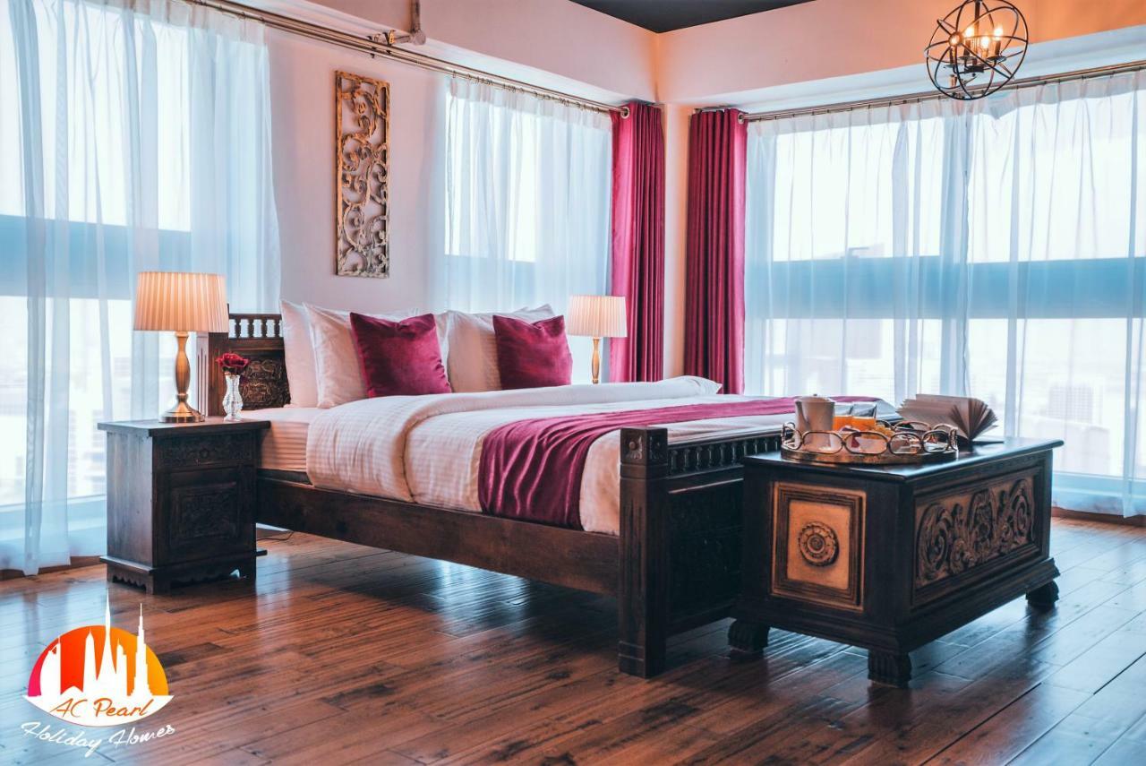 Appartement A C Pearl Holiday Homes - The Loft With Burj Khalifa View