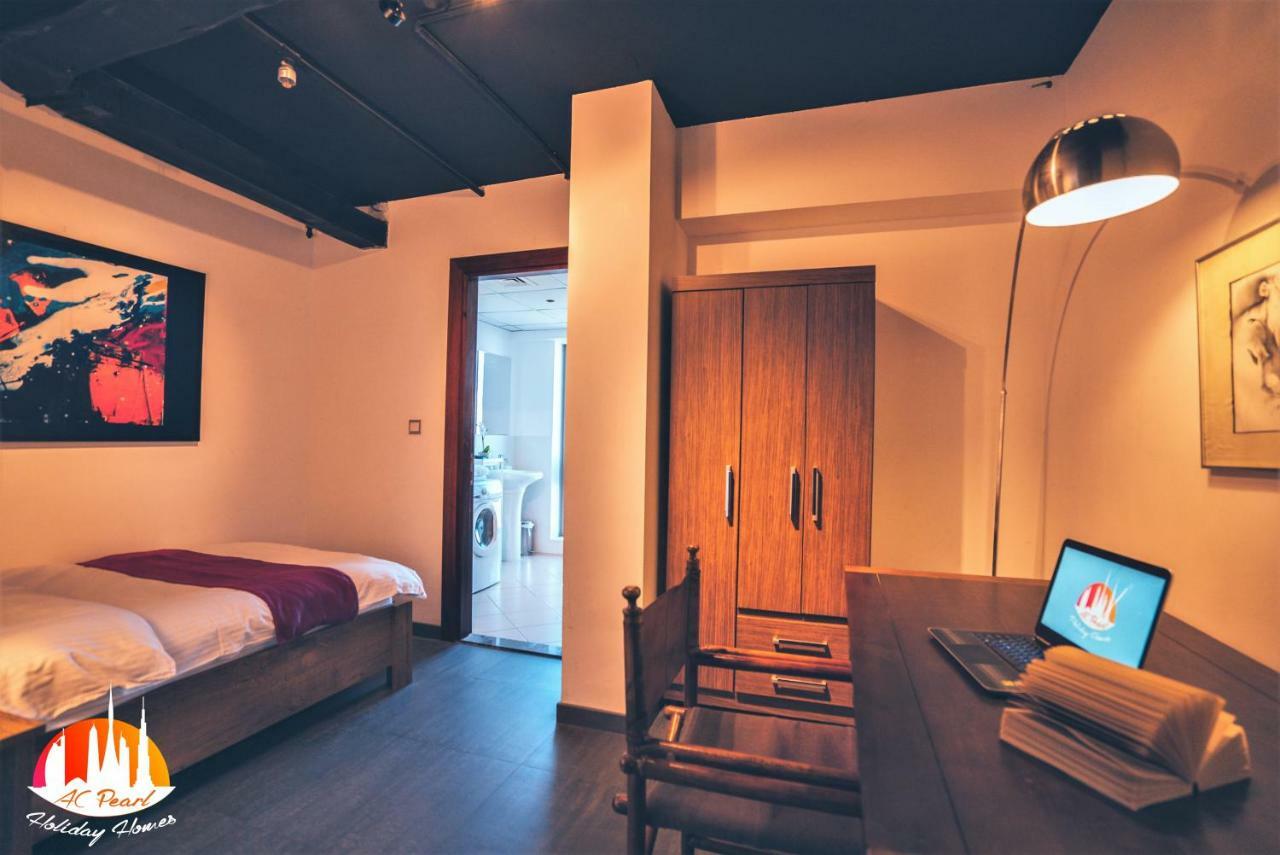 Appartement A C Pearl Holiday Homes - The Loft With Burj Khalifa View Dubai