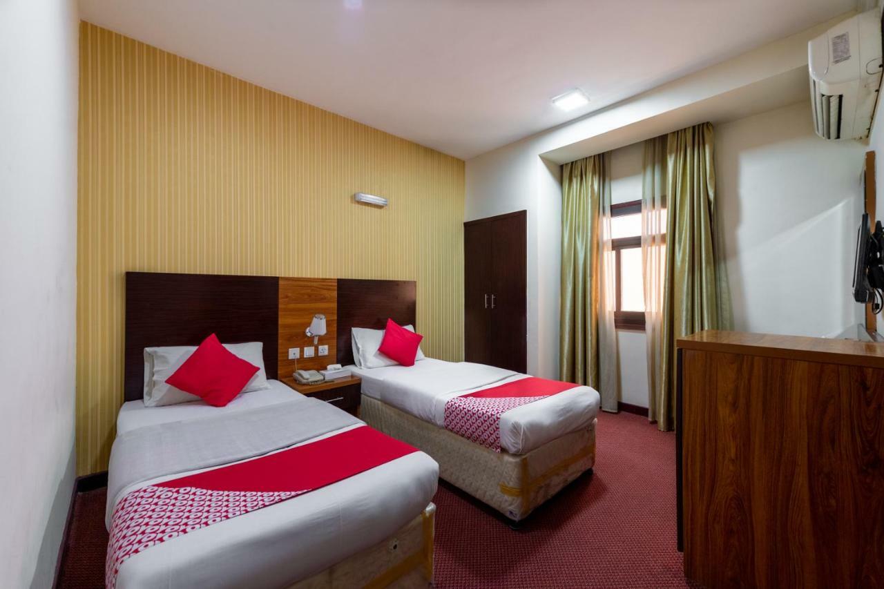Central Paris Hotel, Baniyas Square Hotel