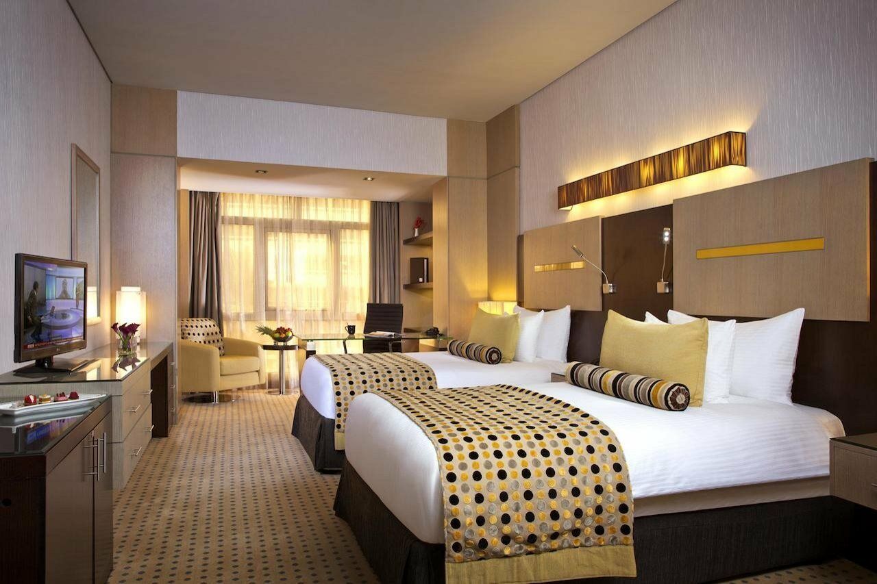Time Grand Plaza Hotel, Airport 4* Dubái