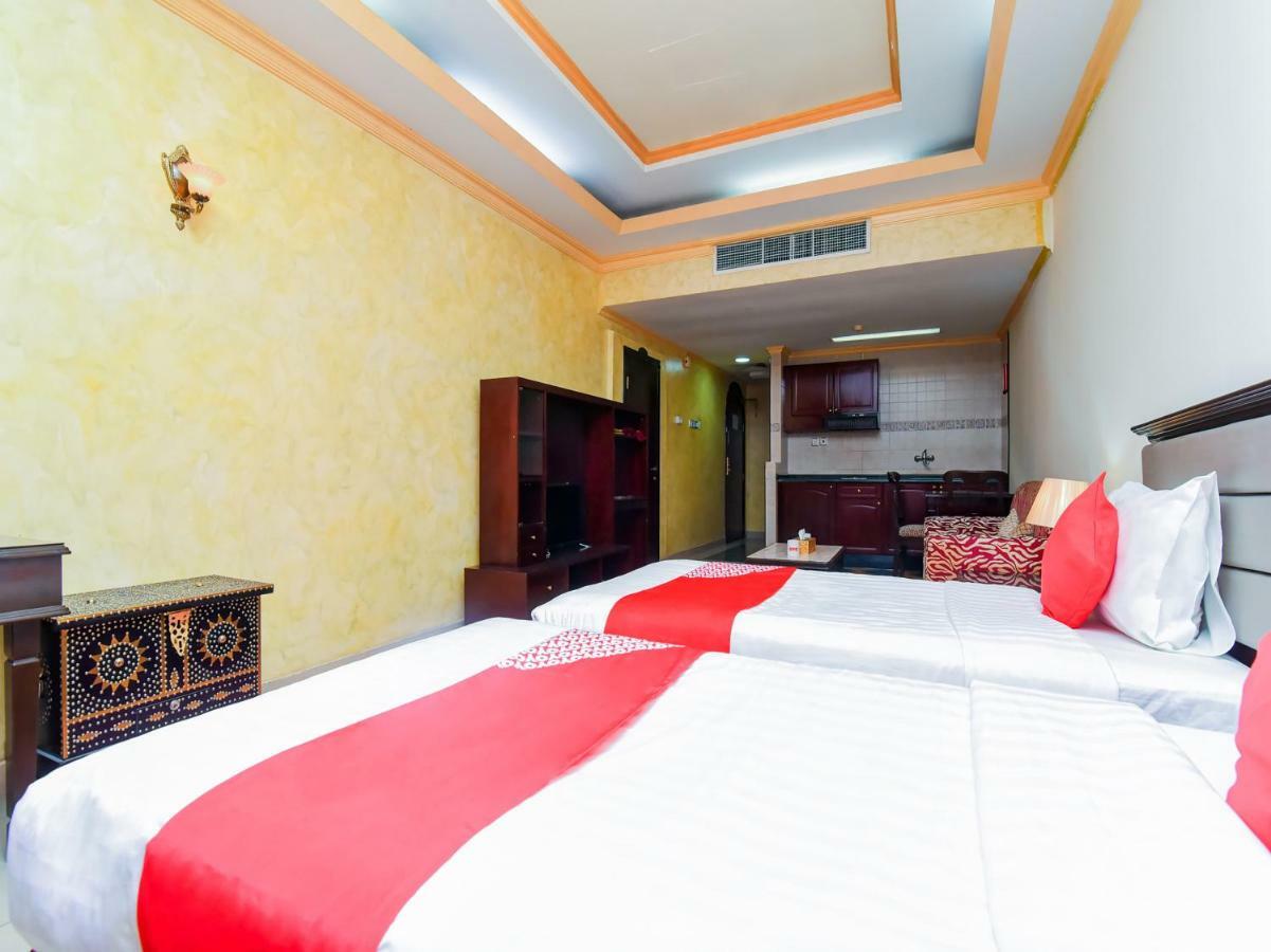 Oyo 124 Oriental Palace Apts Aparthotel