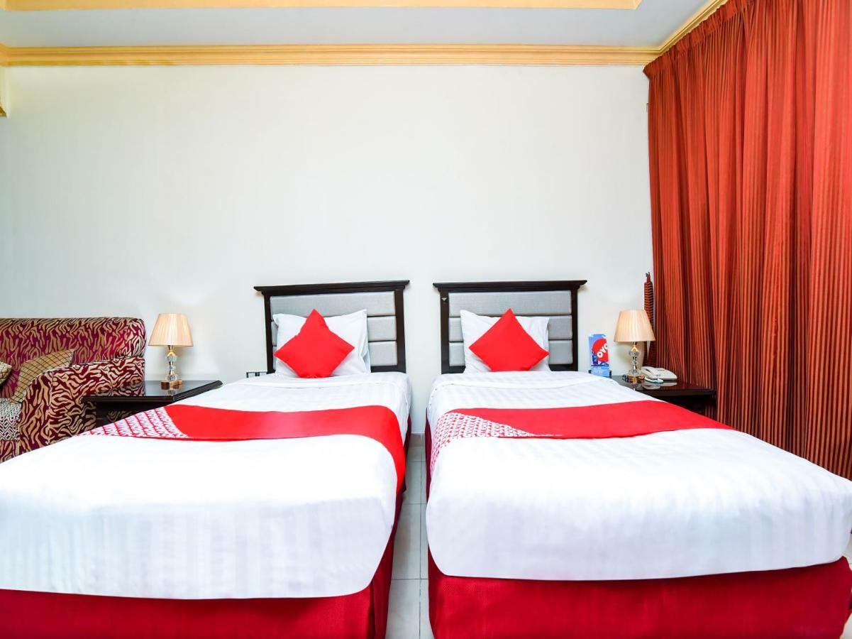 Aparthotel Oyo 124 Oriental Palace Apts 3*