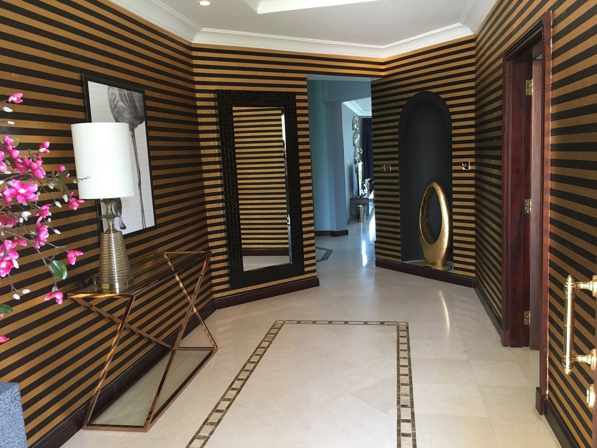 Dream - Signature Hotel