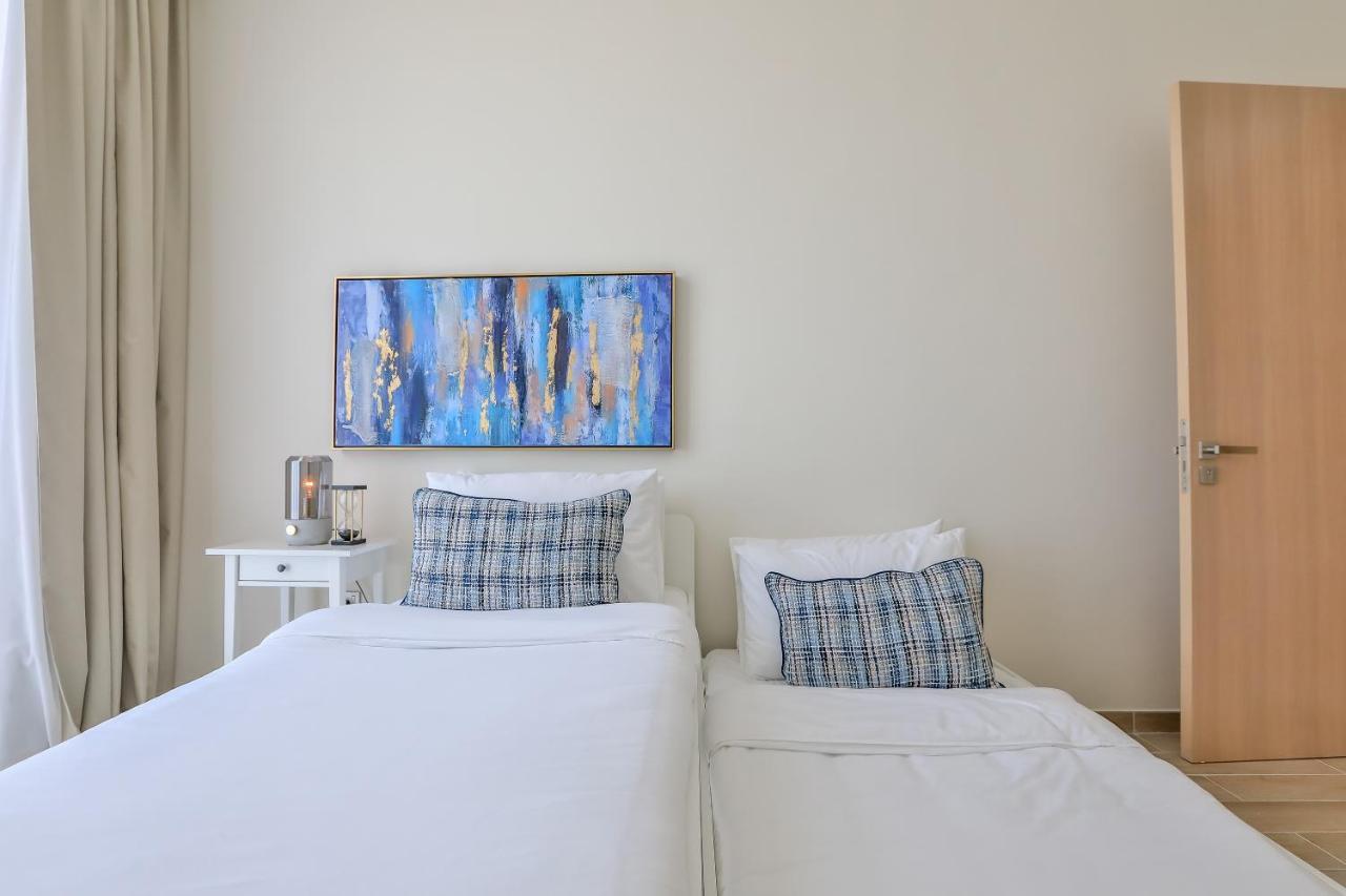 2 Beds For Price Of 1 Bed Mada Residences Downtown *