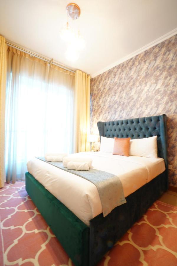 Apartamento Two Continents Holiday Homes - Sea And Palm Jumeriah View Four Bedroom -free Airport Pick-up Dubái
