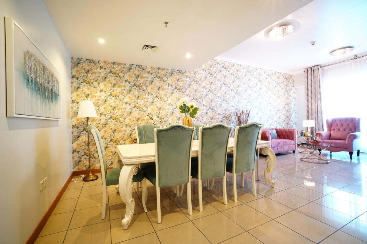 Apartamento Two Continents Holiday Homes - Sea And Palm Jumeriah View Four Bedroom -free Airport Pick-up
