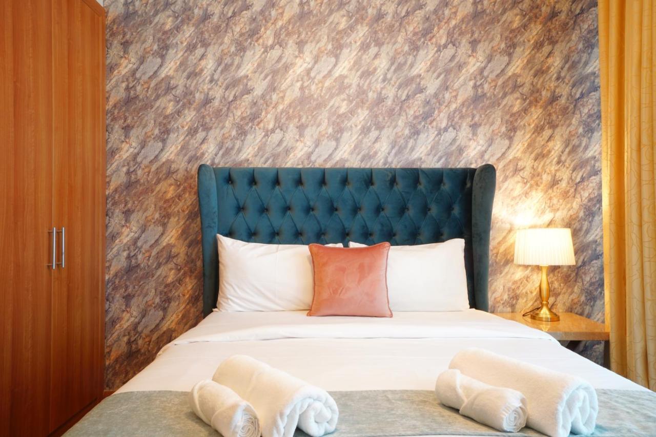 Apartamento Two Continents Holiday Homes - Sea And Palm Jumeriah View Four Bedroom -free Airport Pick-up Dubái
