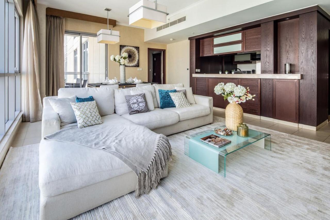 Frank Porter - The Residences *