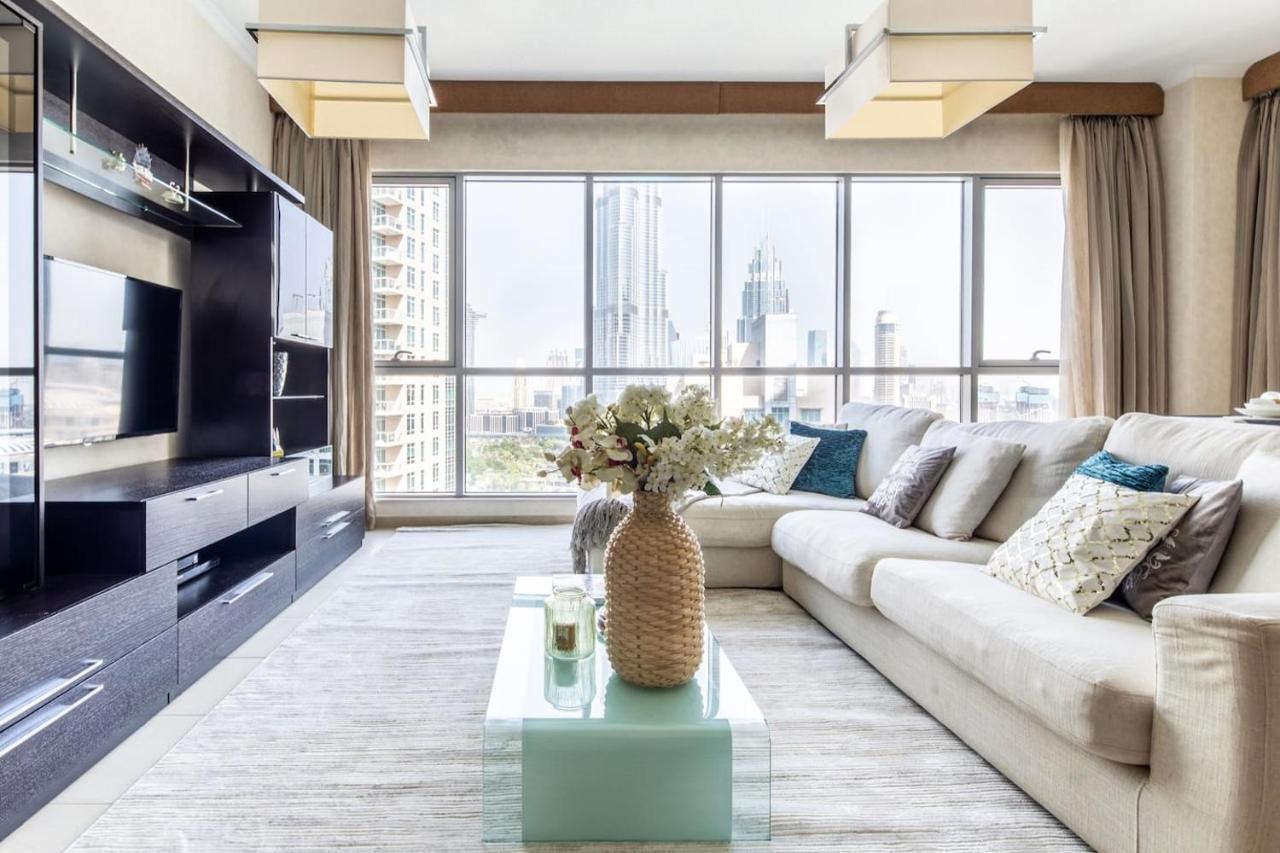 Frank Porter - The Residences