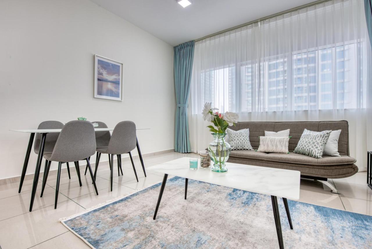 Lovely 2br At Marina Pinnacle Marina By Deluxe Homes * Dubai